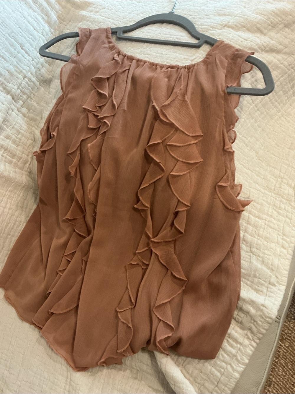 Sleeveless Ruffle Blouse - Picture 3 of 3